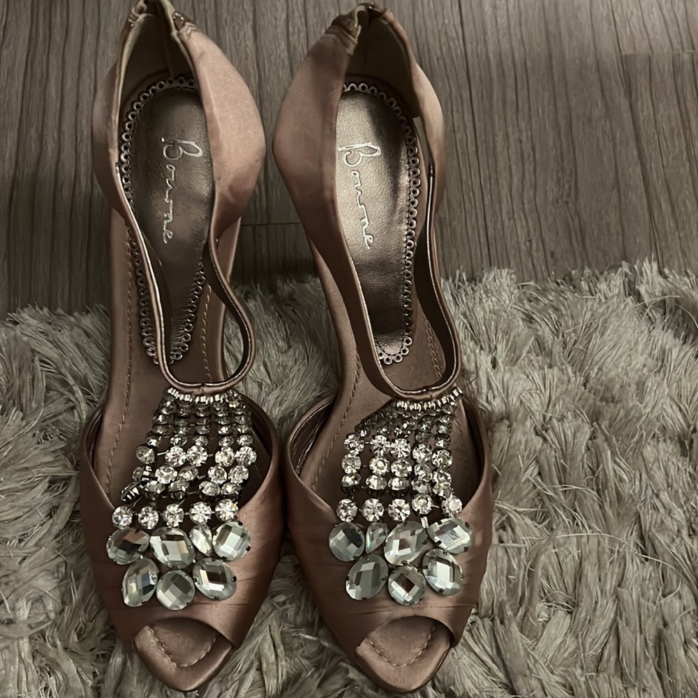 Beautiful Shoes - Picture 6 of 7